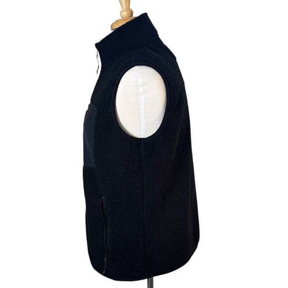 Dakini Black Fleece Vest Size Large Full Zip Pockets Outdoor Hiking Layer - Picture 3 of 10